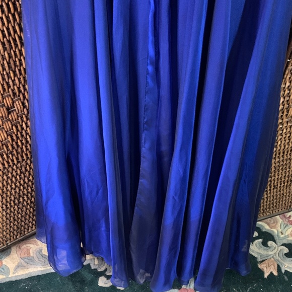 🚫SOLD🚫Sherri Hill Blue Gown with Sequin Top and Flowy Bottom Dress Size 10 - Picture 10 of 11